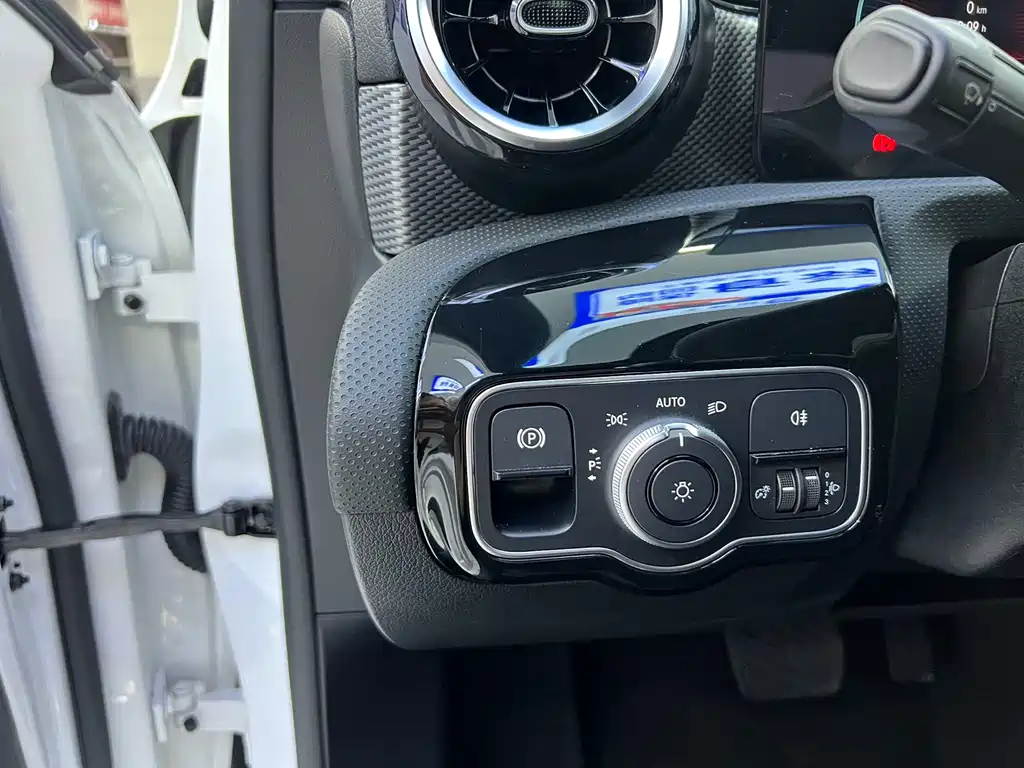 Mercedes-Benz A-Class 2023