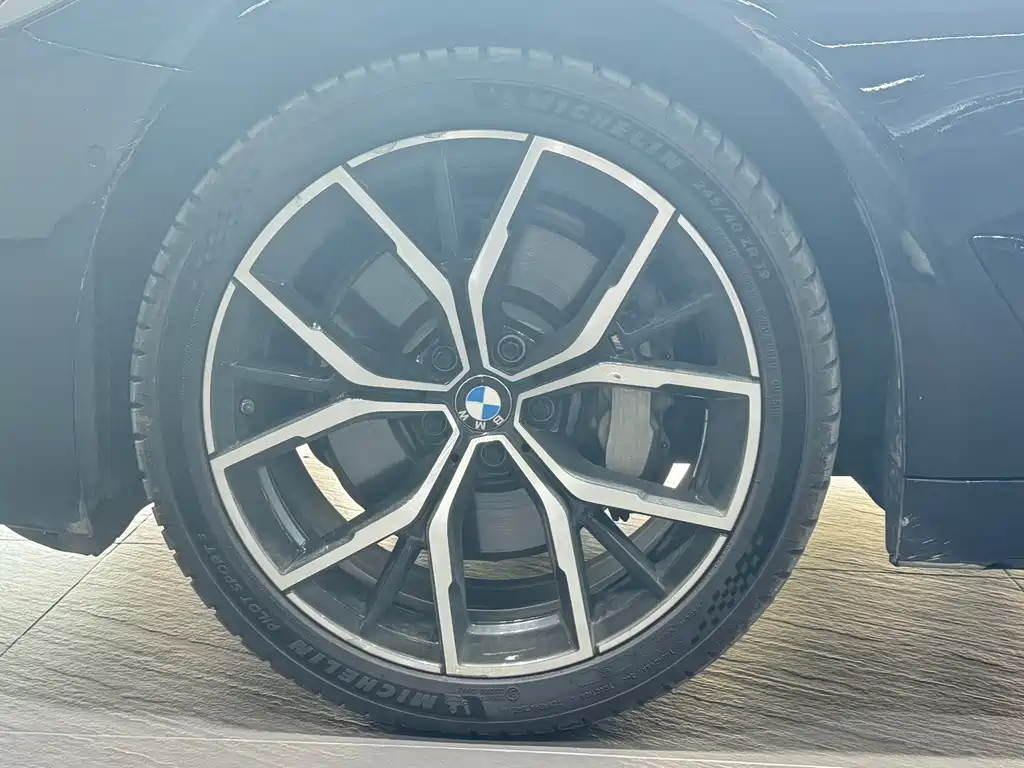 BMW 5 Series 2021