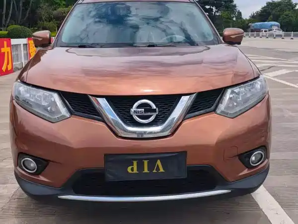 Nissan X-Trail 2014