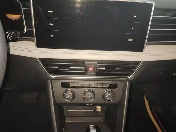 Volkswagen Tiguan L 2022