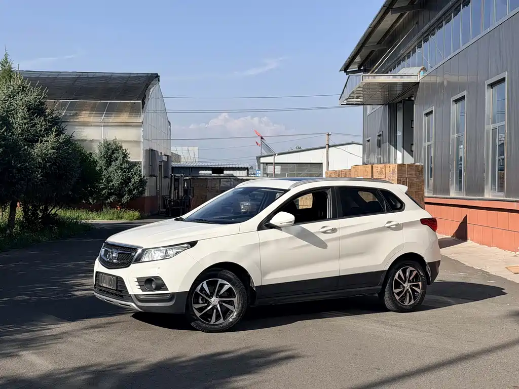 BAIC Shenbao X55 2018 — фото 1