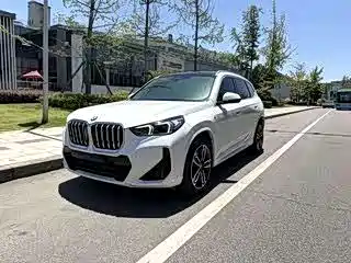 BMW X1 2024 — фото 1