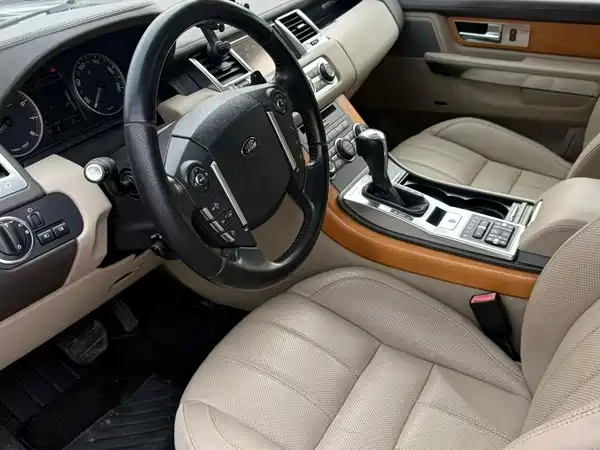 Land Rover Range Rover Sport 2012