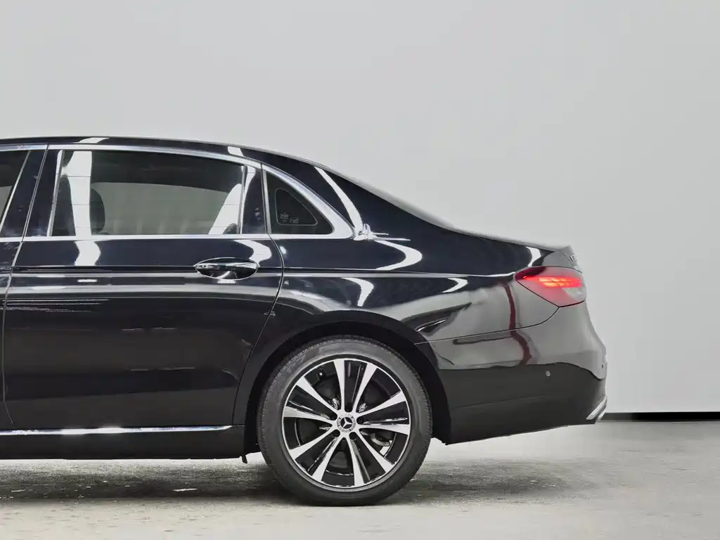 Mercedes-Benz E-Class New Energy 2022 — фото 25