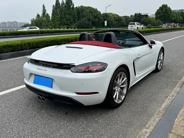 Porsche 718 2022