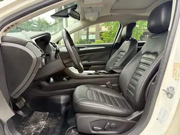 Ford Mondeo 2014
