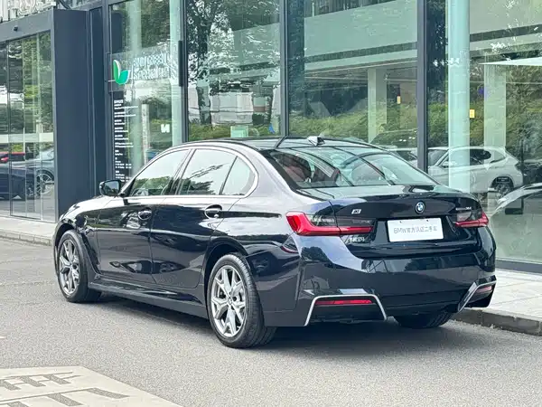 BMW i3 2025