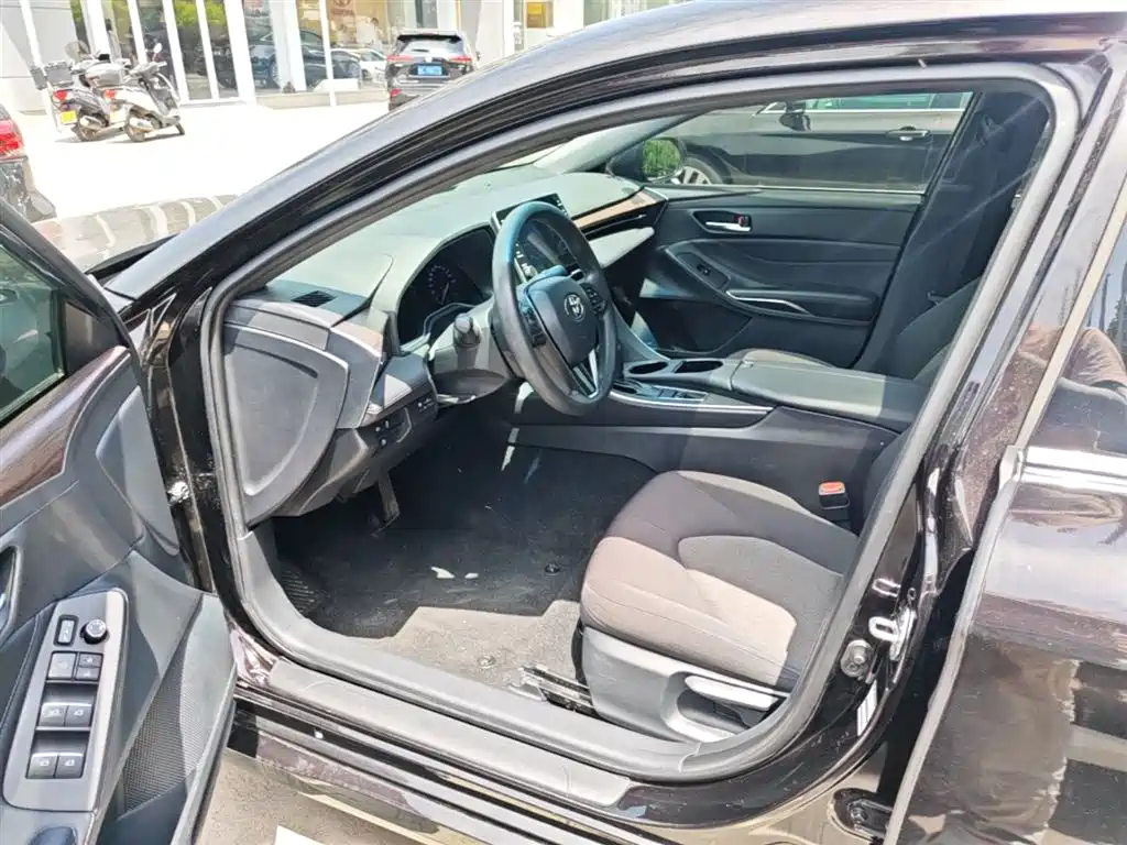 Toyota Avalon 2020 — фото 16