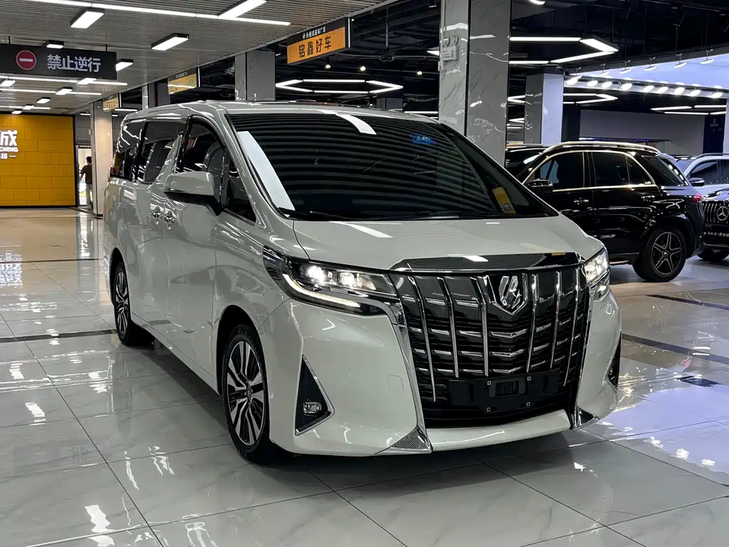 Toyota Alphard 2018 — фото 2