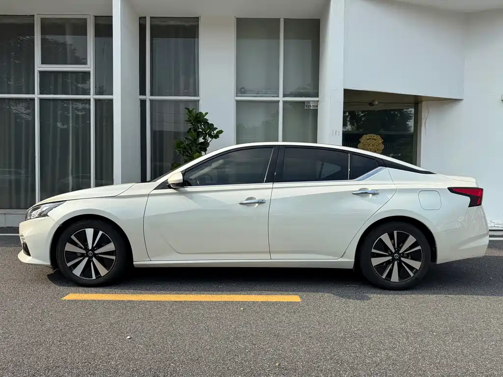 Nissan Teana 2020 — фото 4