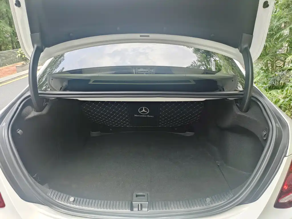 Mercedes-Benz C-Class 2015 — фото 13