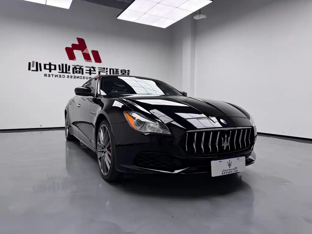 Maserati Quattroporte 2018 — фото 3