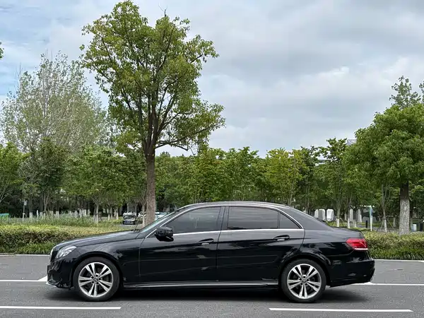 Mercedes-Benz E-Class 2014
