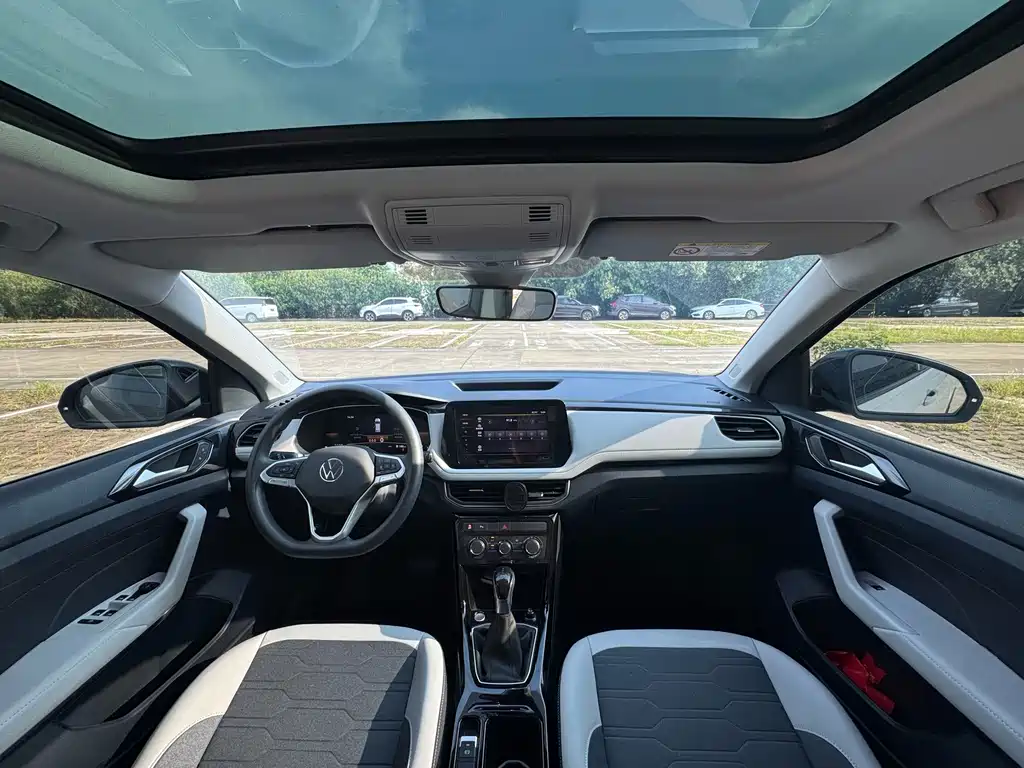 Volkswagen Tharu 2025