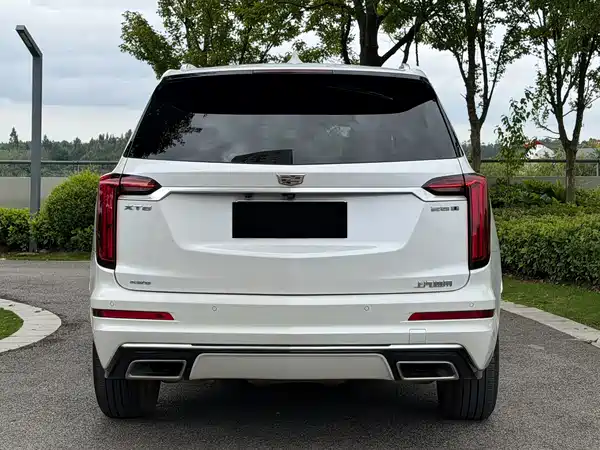 Cadillac XT6 2021