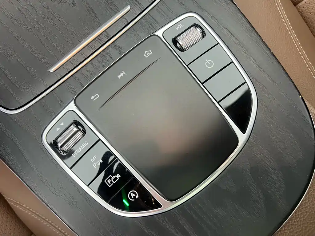 Mercedes-Benz E-Class 2020 — фото 17