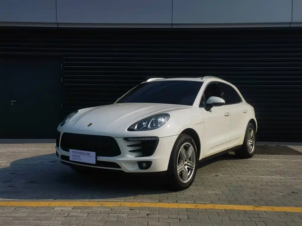 Porsche Macan 2015 — фото 1