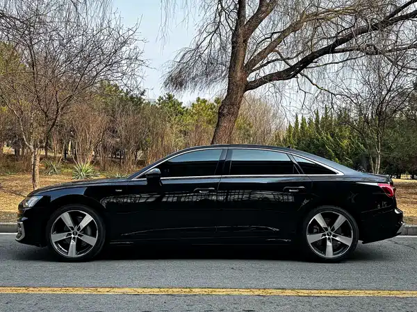 Audi A6L 2023