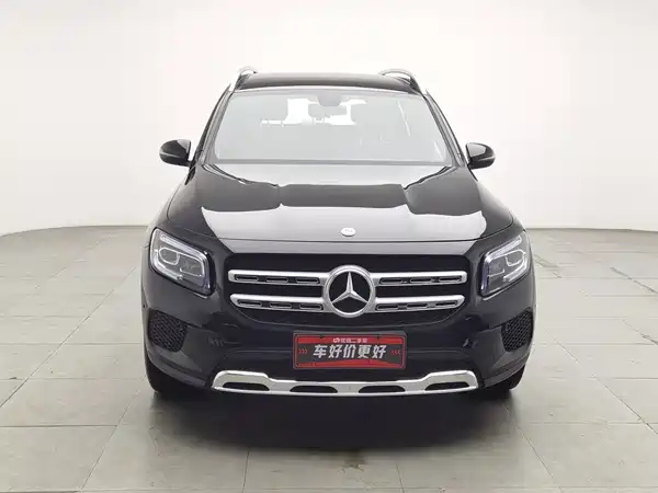 Mercedes-Benz GLB 2023