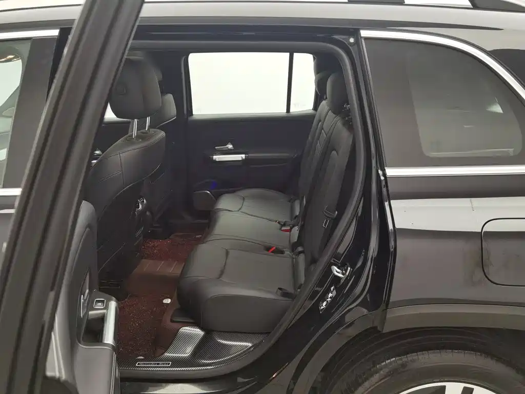 Mercedes-Benz GLB 2023 — фото 15
