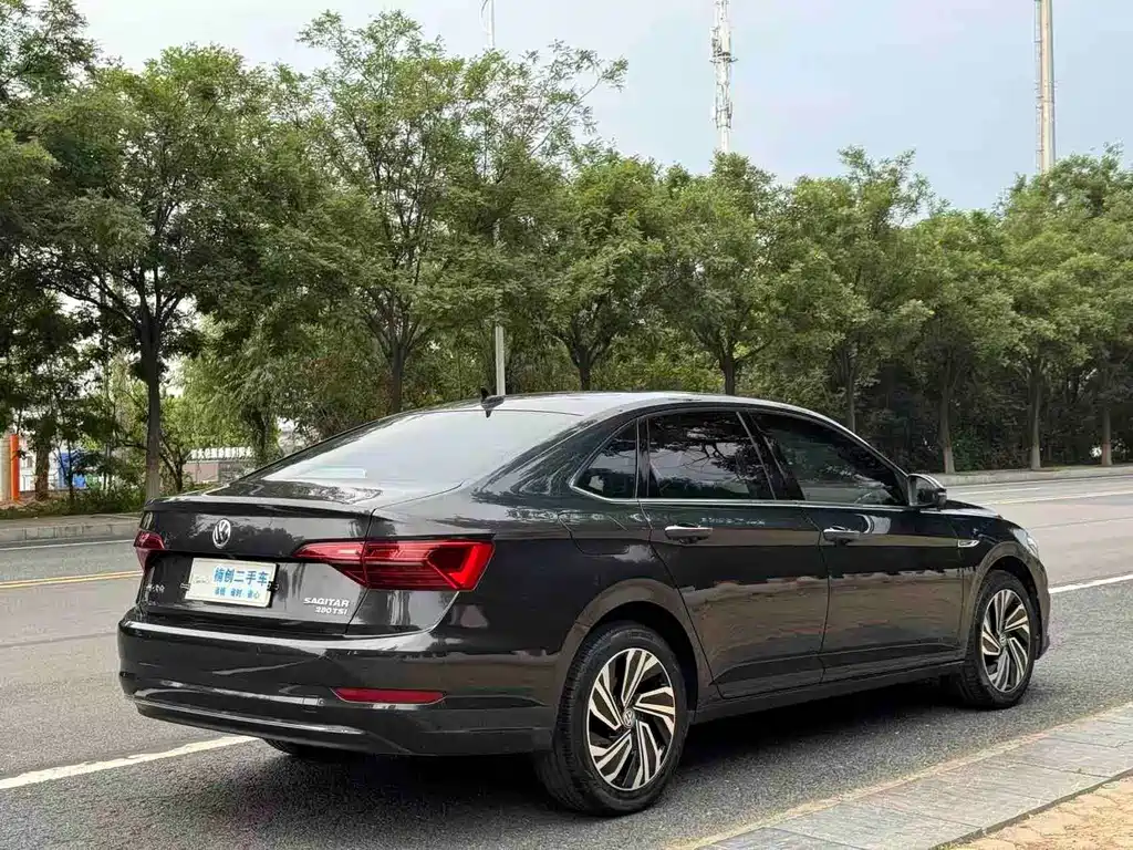 Volkswagen Sagitar 2022