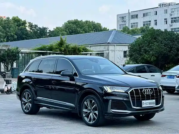 Audi Q7 2021