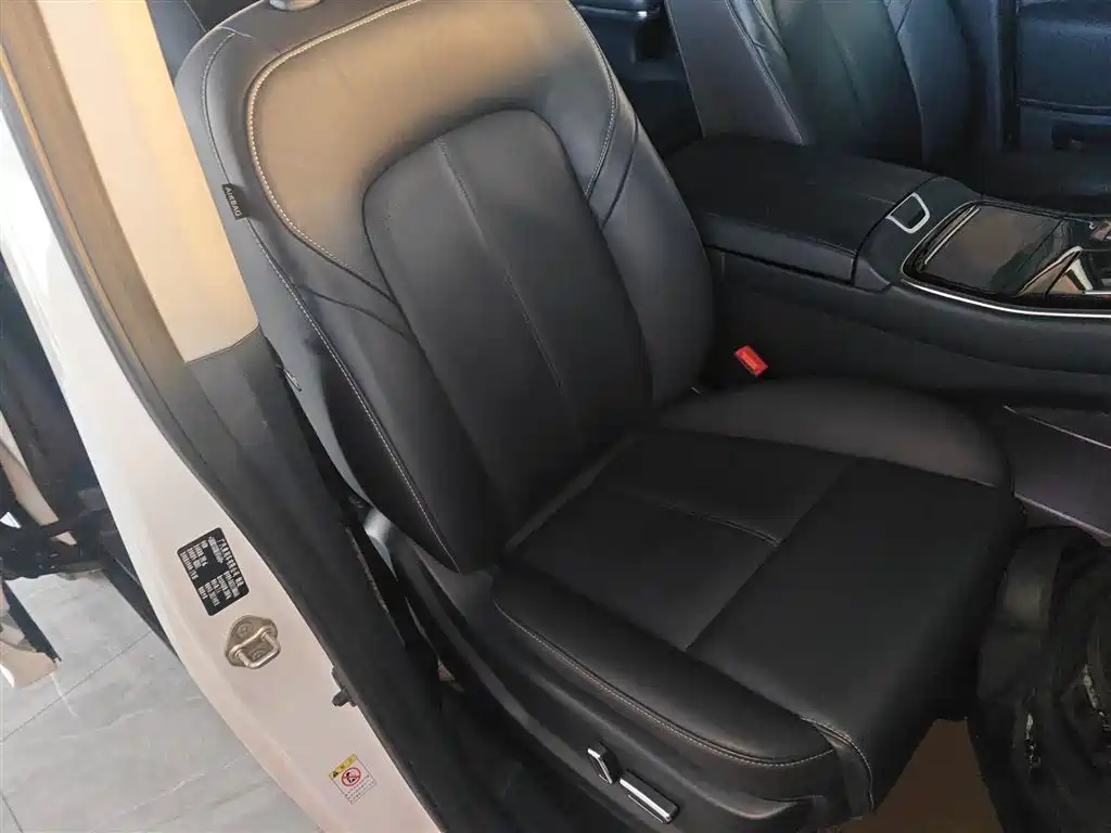 GAC Motor Trumpchi M8 2021 — фото 16