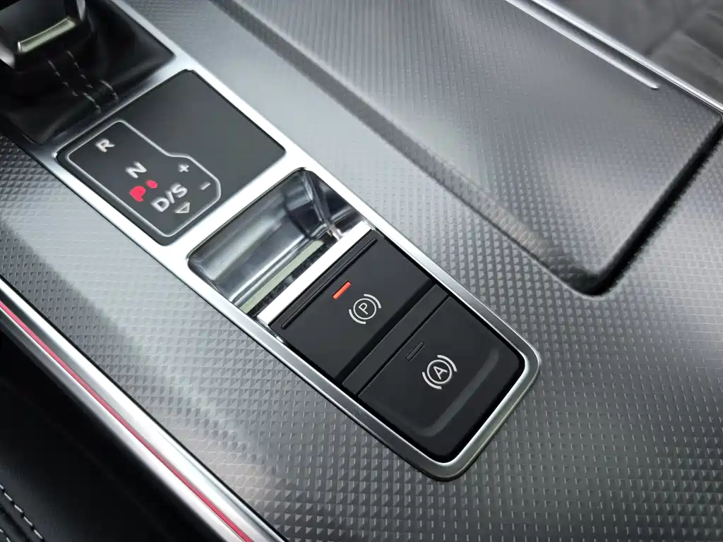 Audi A6L 2022 — фото 15
