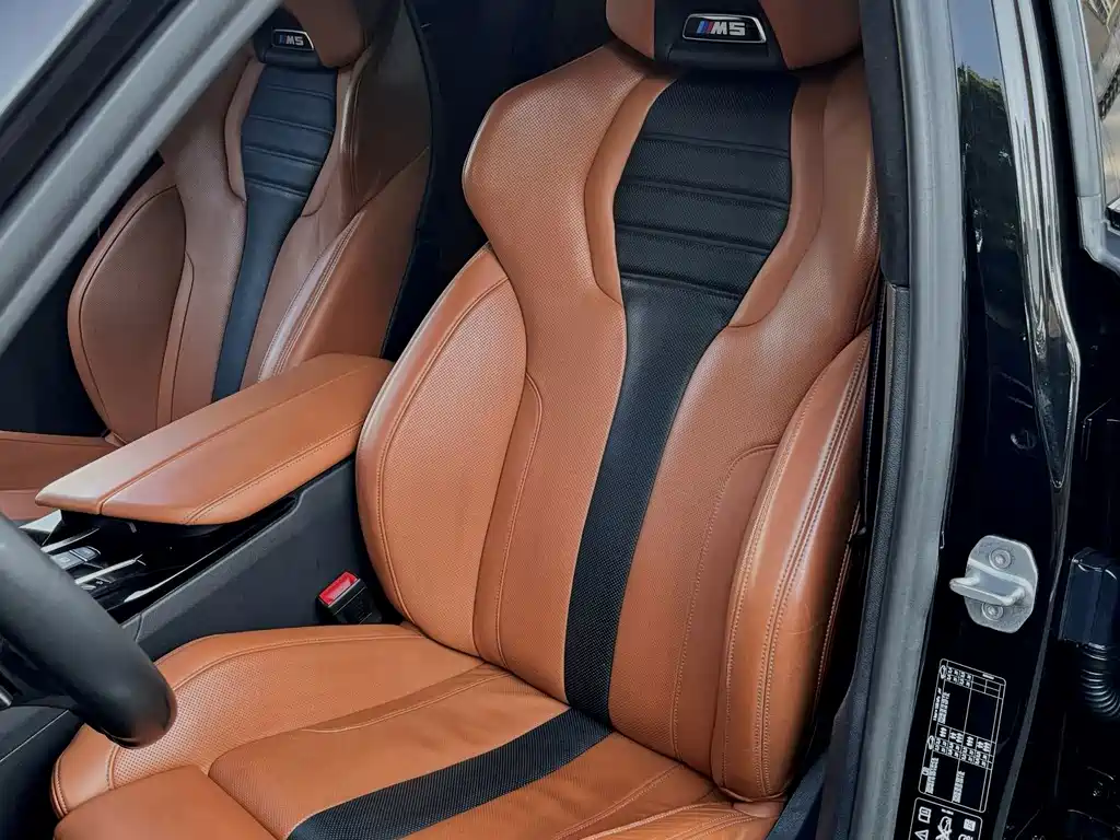 BMW M5 2020 — фото 12