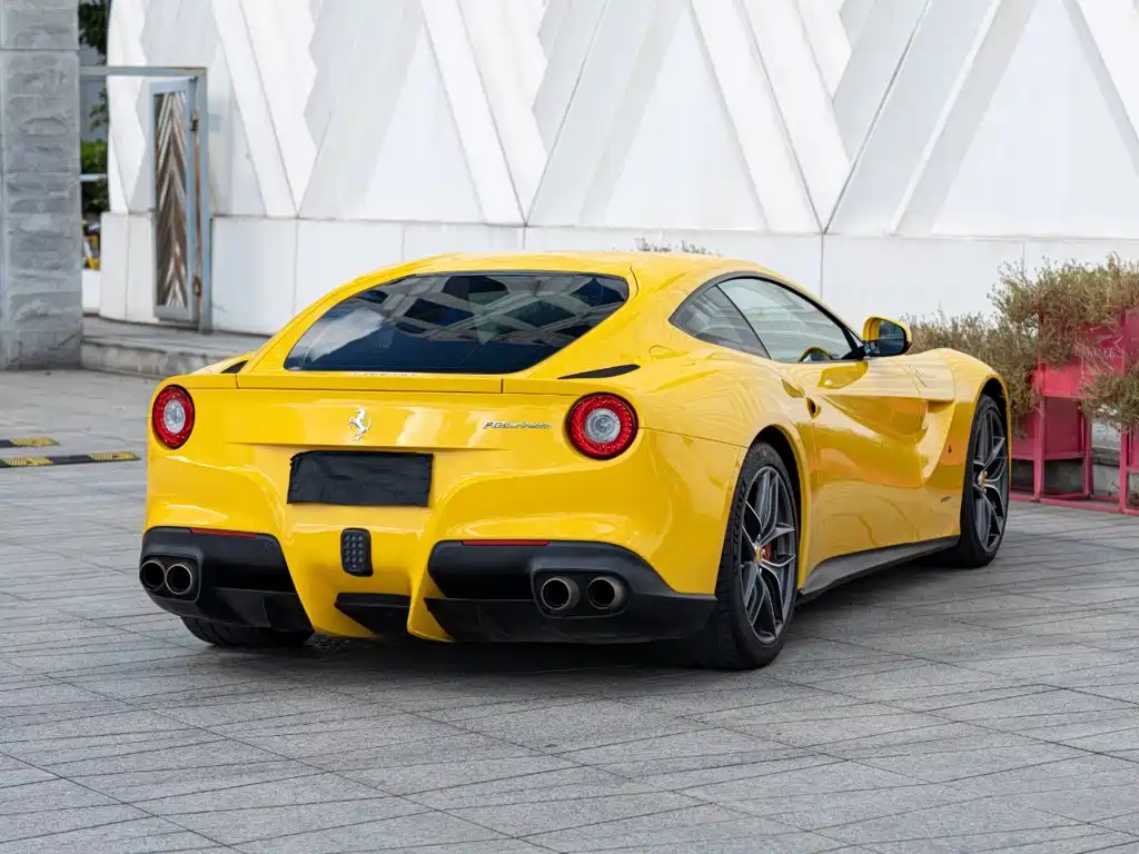 Ferrari F12berlinetta 2015 — фото 4