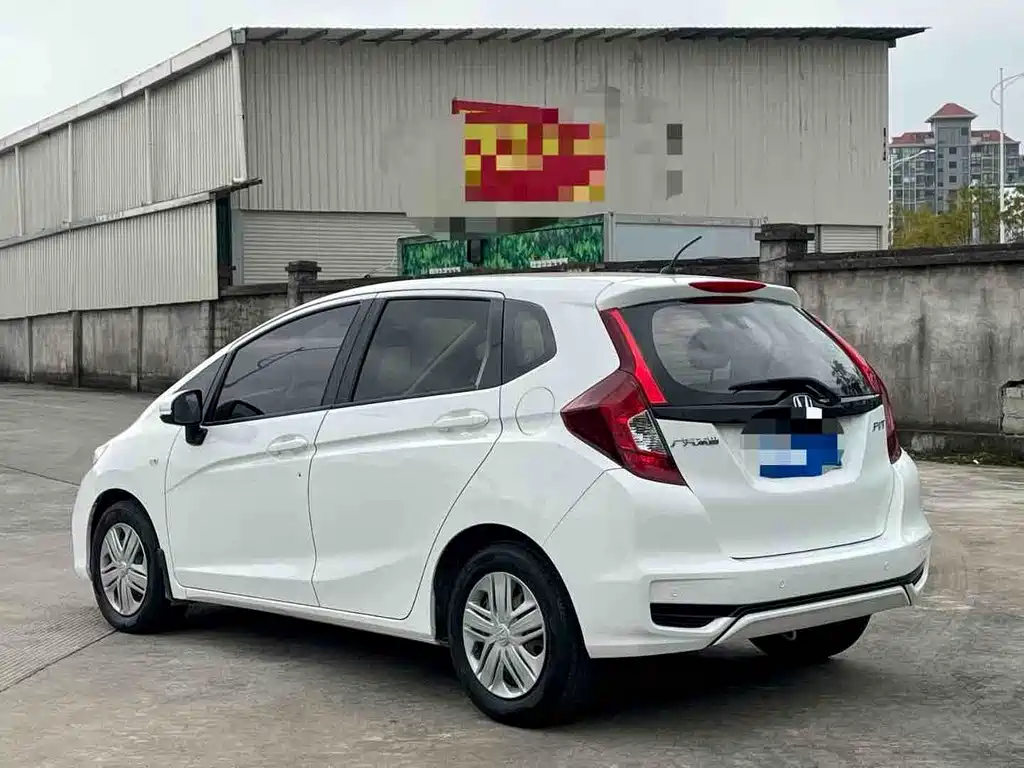 Honda Fit 2018 — фото 9