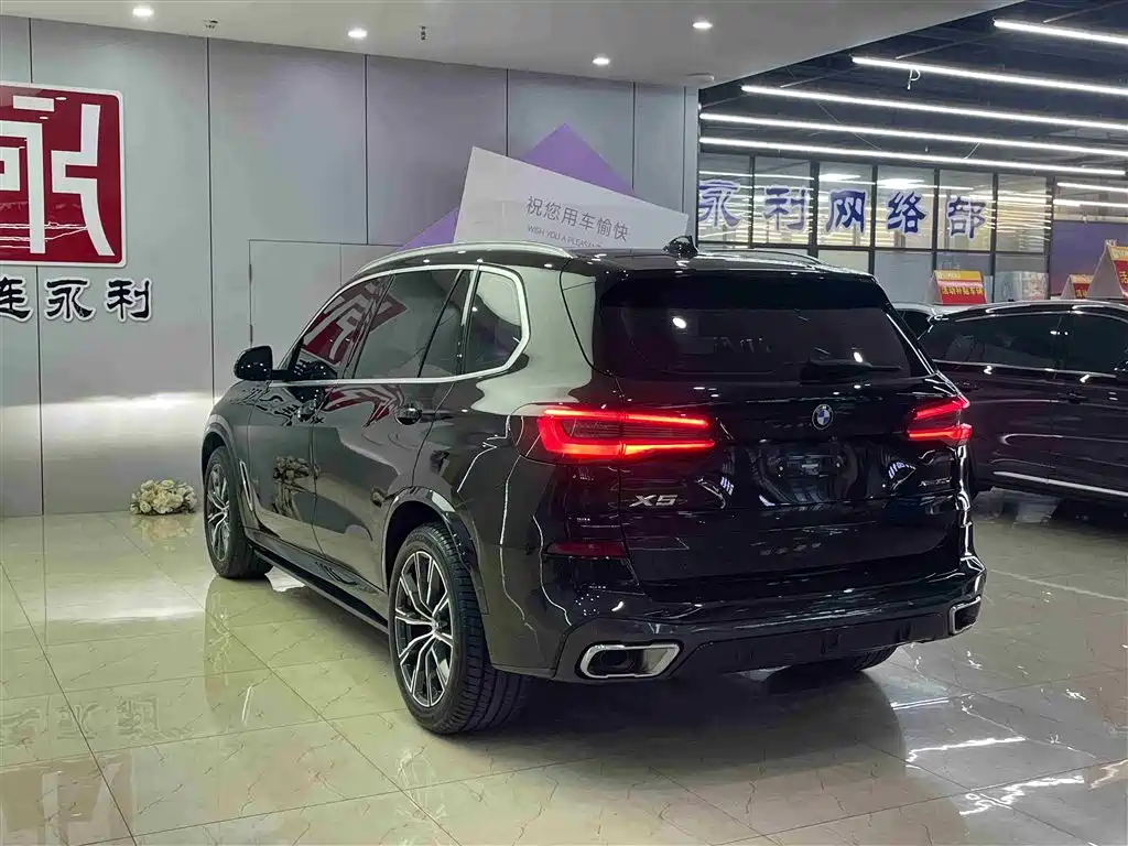BMW X5 2022 — фото 7