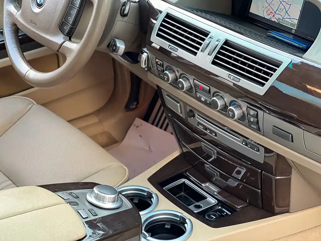 BMW 7 Series 2007 — фото 13