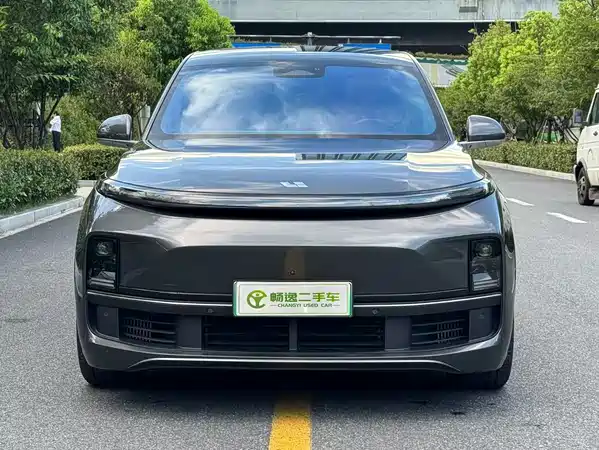 Li Auto L8 2024
