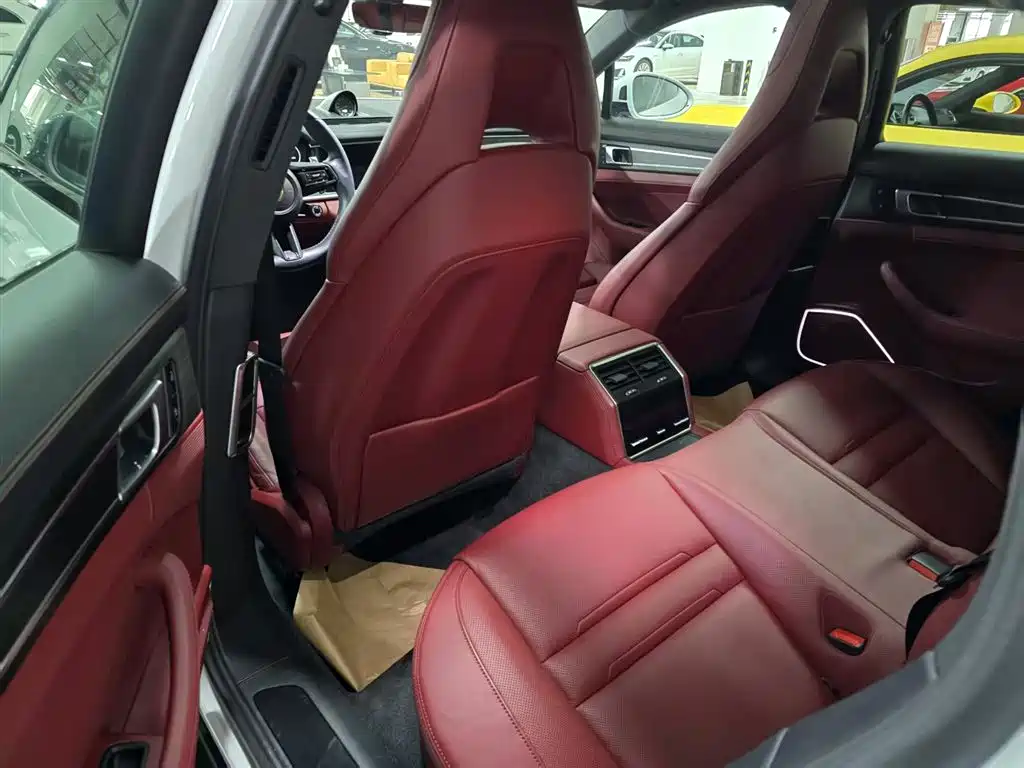 Porsche Panamera Hybrid 2023