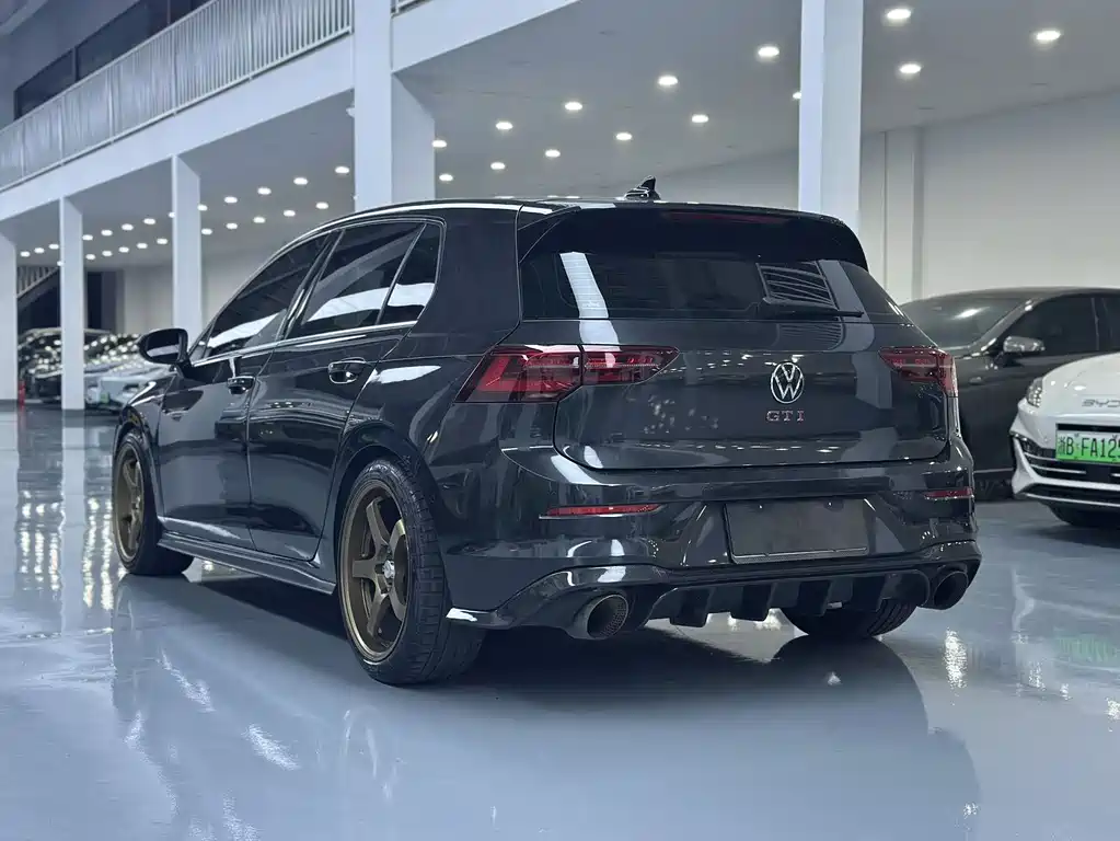 Volkswagen Golf GTI 2023