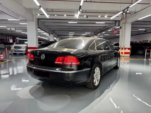 Volkswagen Phaeton 2011