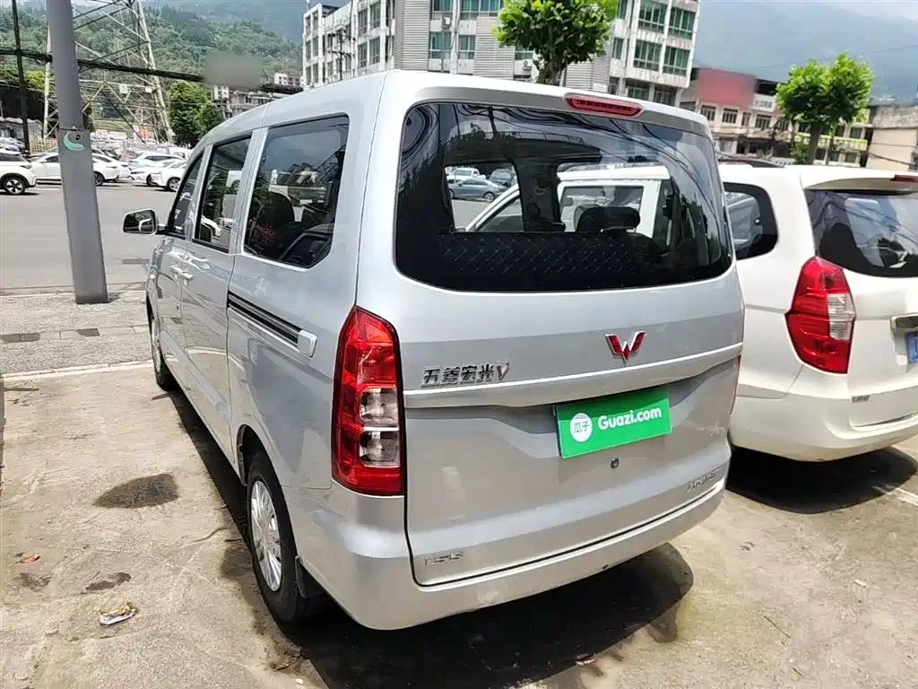 Wuling Hongguang V 2022 — фото 5