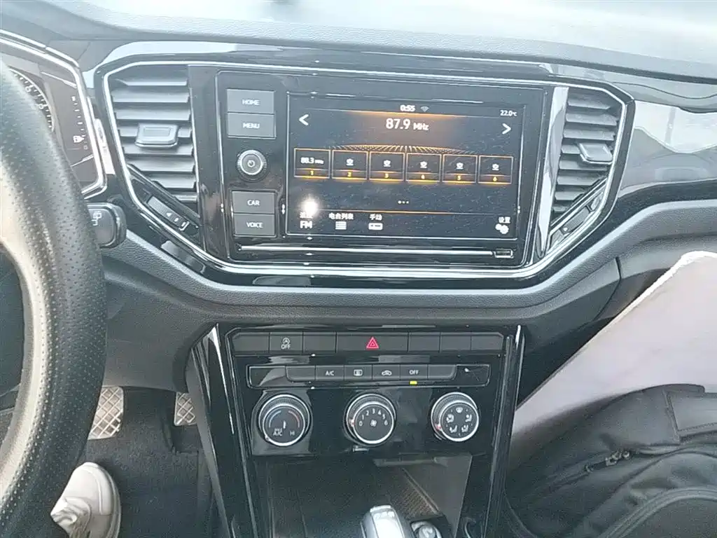 Volkswagen T-Roc 2020 — фото 13