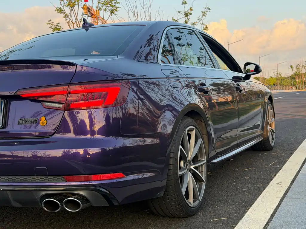 Audi S4 2018 — фото 16