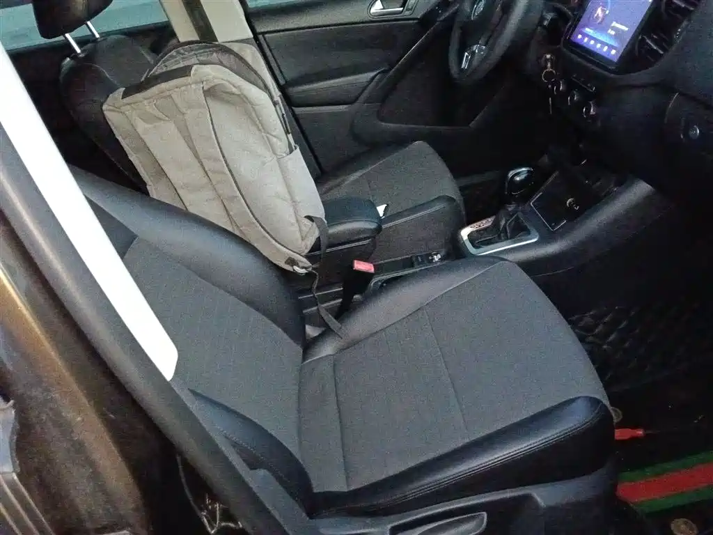 Volkswagen Tiguan 2015 — фото 21