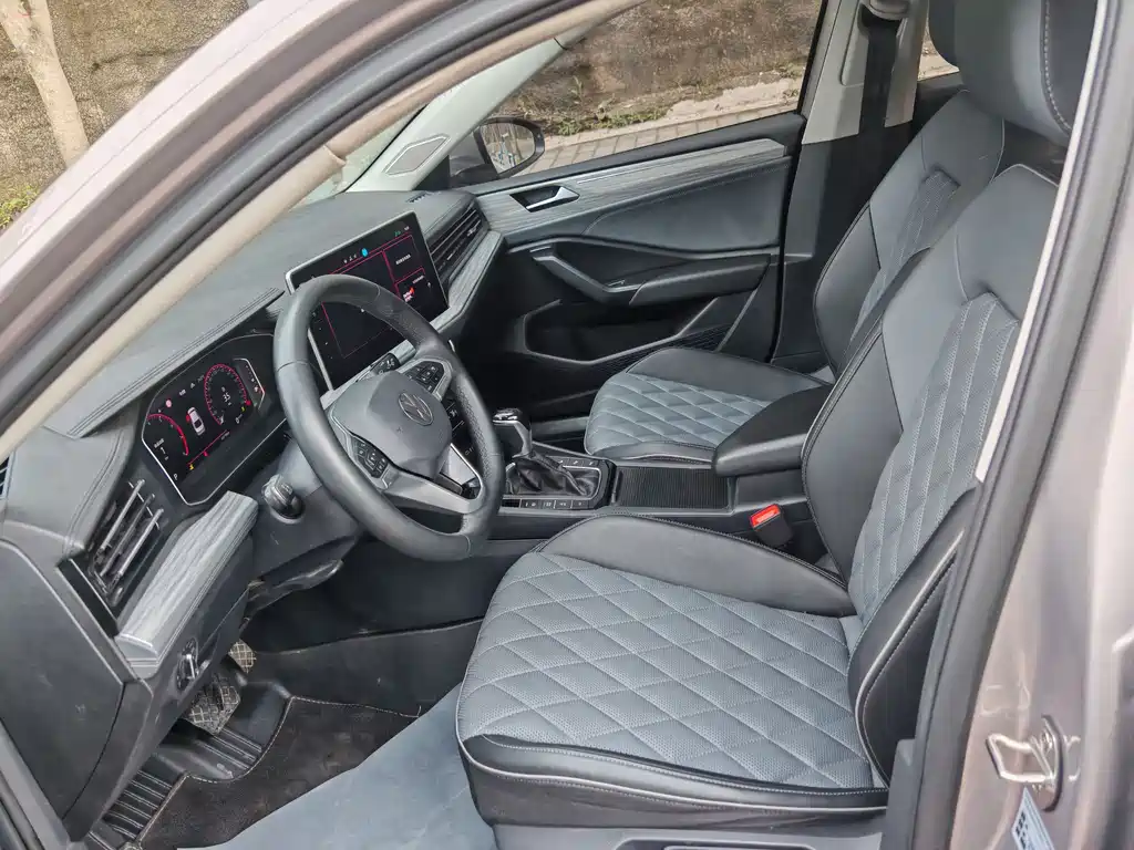 Volkswagen Sagitar 2023