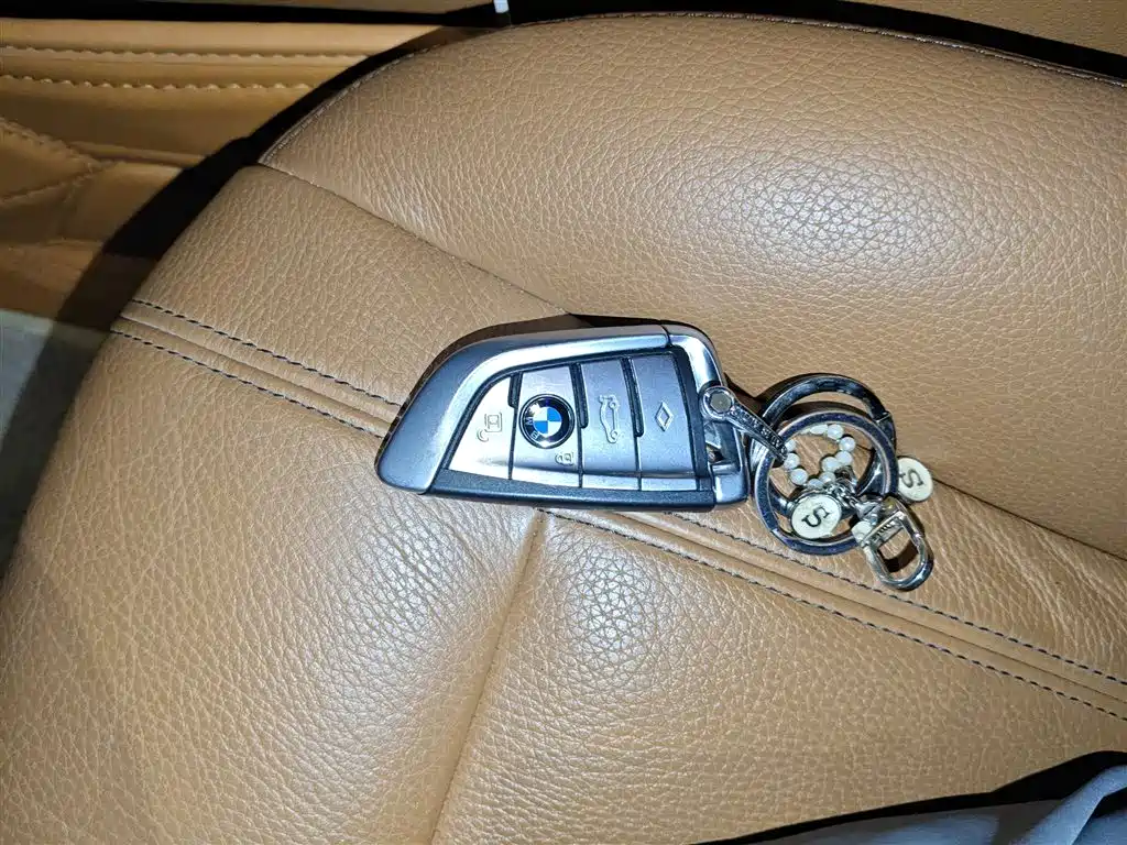 BMW 7 Series 2018 — фото 12