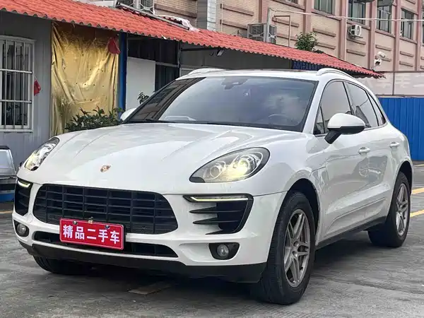 Porsche Macan 2016