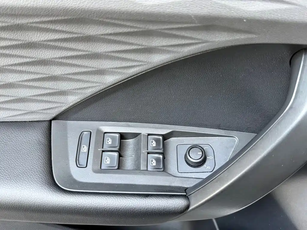 Volkswagen Tharu 2022 — фото 17