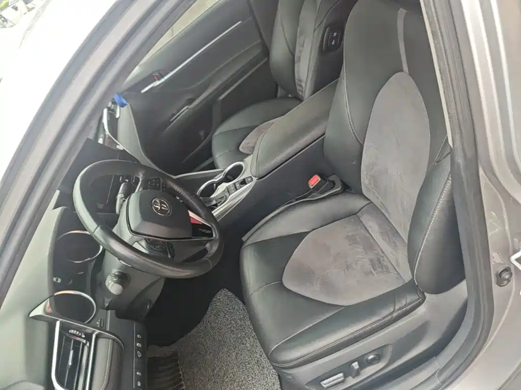 Toyota Camry 2022 — фото 15