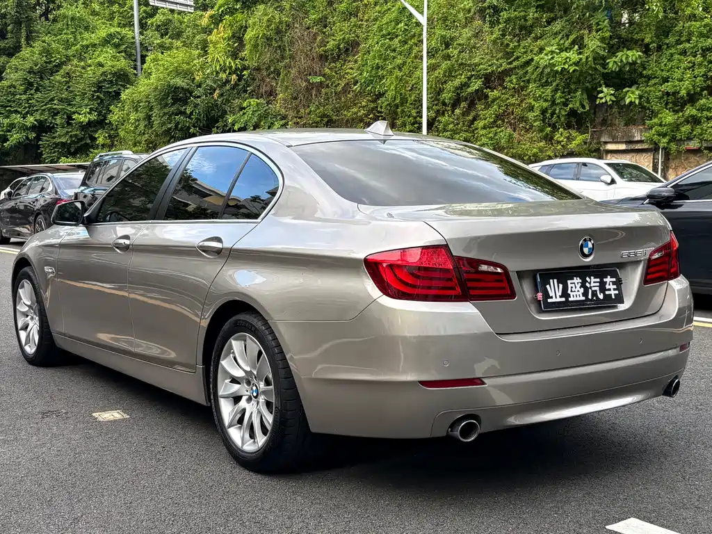 BMW 5 Series 2012 — фото 4