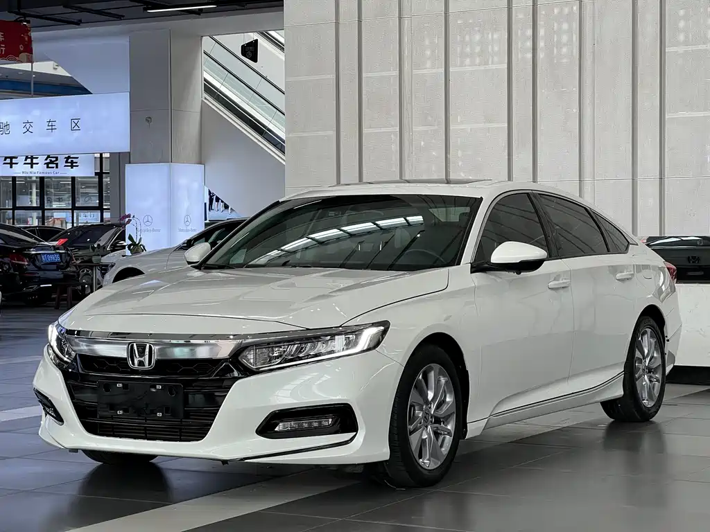Honda Accord 2020 — фото 1