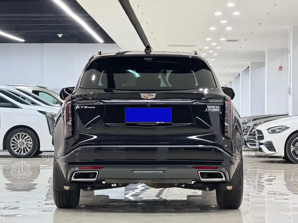 Cadillac XT5 2025 — фото 4