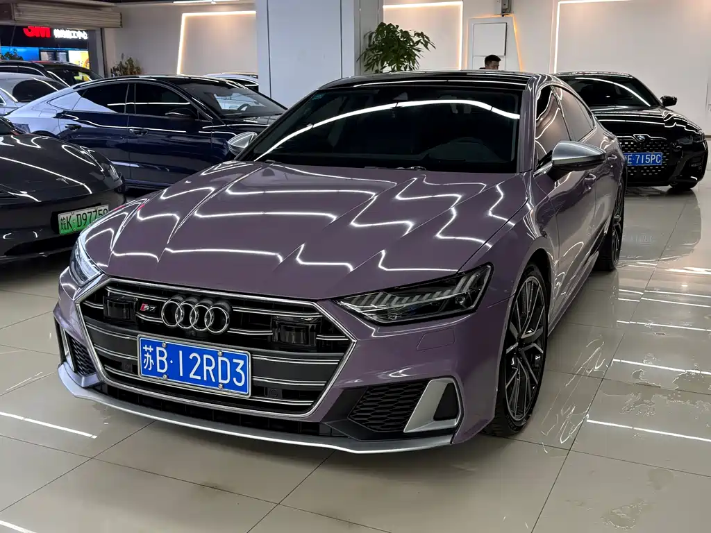 Audi S7 2023 — фото 1